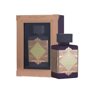 Prunkvoller violetter Designer-Flakon von Lattafa Bade'e Al Oud Amethyst Fusion Eau de Parfum 100ml mit goldenen arabischen Ornamenten exklusiv bei Dinar Parfums Wien.