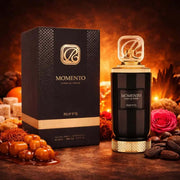 Eleganter, schwerer schwarzer 100ml Flakon von RiiFFS Momento Extrait de Parfum mit goldener Kappe bei dinar.at.